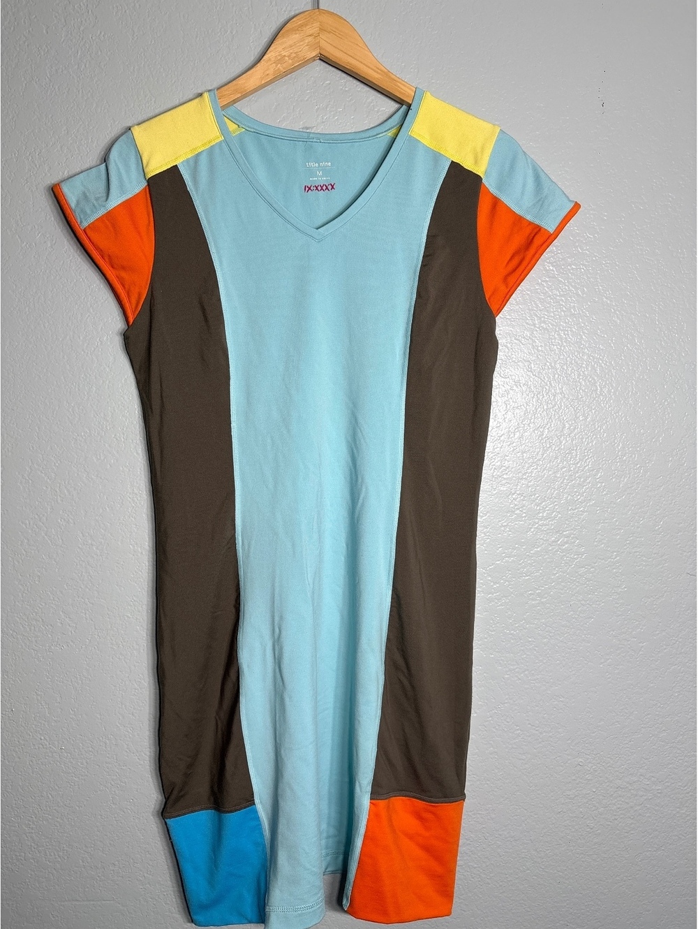 Title nine gidget dress color block active sport medium